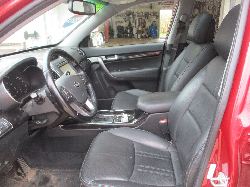 Used 2014 Kia Sorento SX w/ 3rd Row Package AWD/4WD image 30
