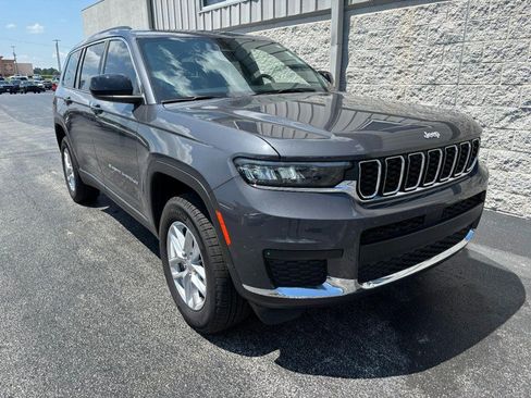 Used 2025 Jeep Grand Cherokee L Laredo w/ Trailer Tow Package AWD/4WD image 2