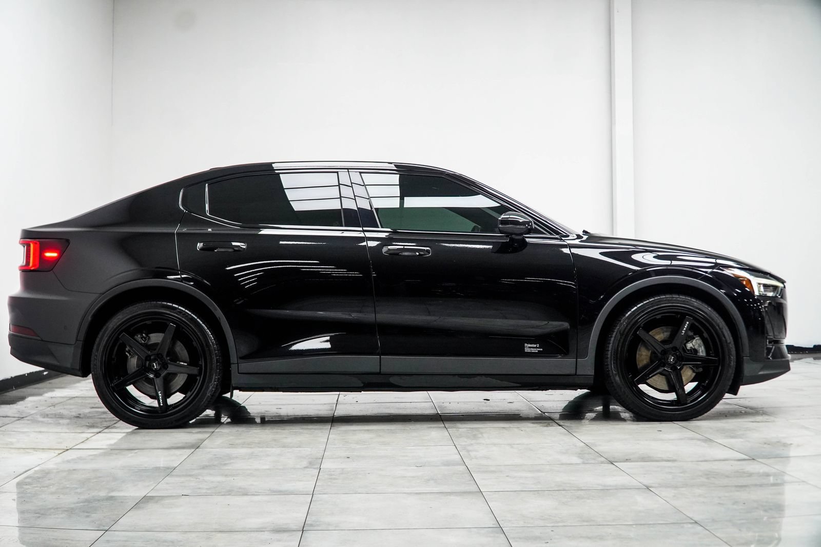 Used 2022 Polestar Polestar 2 w/ Pilot Package AWD/4WD image 8