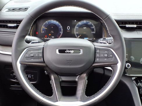 New 2026 Jeep Grand Cherokee L Limited AWD/4WD image 17