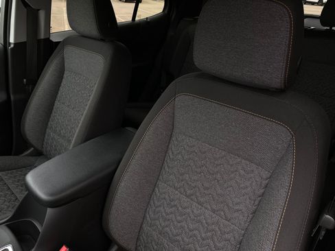 Used 2024 Chevrolet Equinox LT FWD image 12
