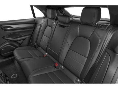 Certified 2025 Porsche Macan Electric image 15