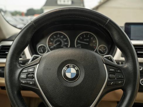 Used 2014 BMW 328i xDrive Wagon AWD/4WD image 21