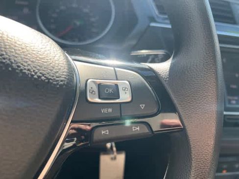 Used 2021 Volkswagen Tiguan S FWD image 27