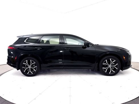 Used 2025 Toyota Crown Signia AWD/4WD image 32