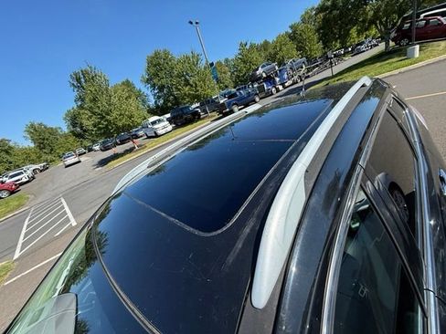 Used 2016 Nissan Rogue SL w/ SL Premium Package FWD image 3