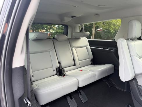 Used 2025 Ford Expedition Max Platinum w/ Driver's Package AWD/4WD image 10