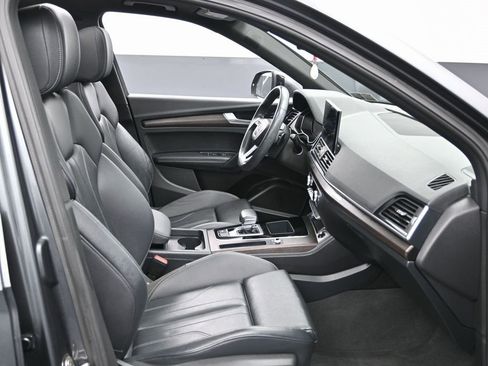 Used 2023 Audi Q5 2.0T Premium Plus w/ Premium Plus Package image 37