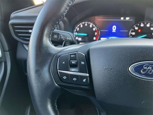 Certified 2020 Ford Explorer XLT w/ Class III Trailer Tow Package image 17