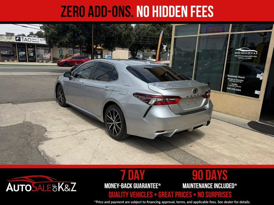 Used 2021 Toyota Camry SE FWD image 8