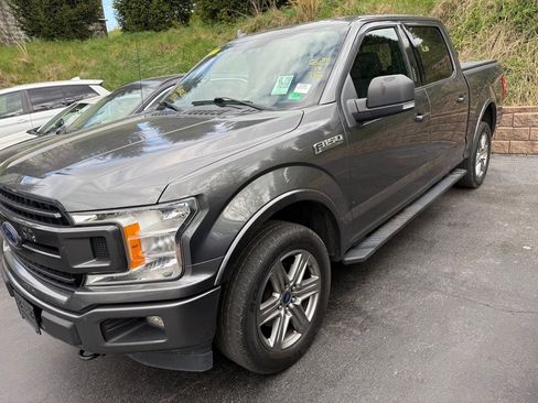 Used 2018 Ford F150 XLT w/ Equipment Group 302A Luxury AWD/4WD image 4