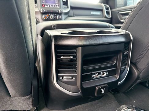 Used 2021 RAM 1500 Big Horn AWD/4WD image 25