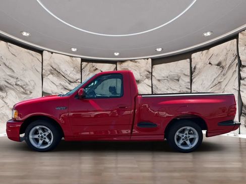 Used 2000 Ford F150 Lightning RWD image 5