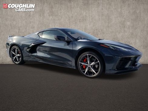 Used 2020 Chevrolet Corvette Stingray Premium Cpe w/ 3LT Preferred Equipment Group image 7