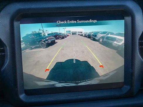 Used 2023 Jeep Wrangler Sahara image 22