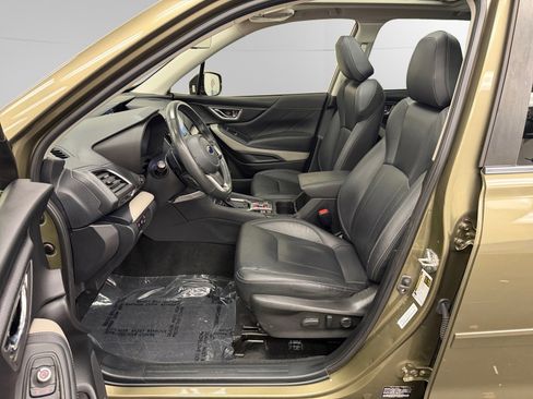 Used 2023 Subaru Forester Limited AWD/4WD image 9