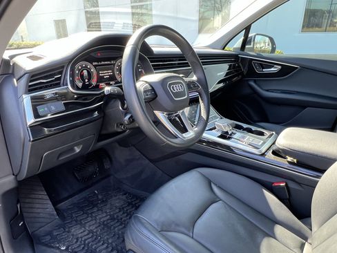 Used 2023 Audi Q7 2.0T Premium w/ Convenience Package image 17