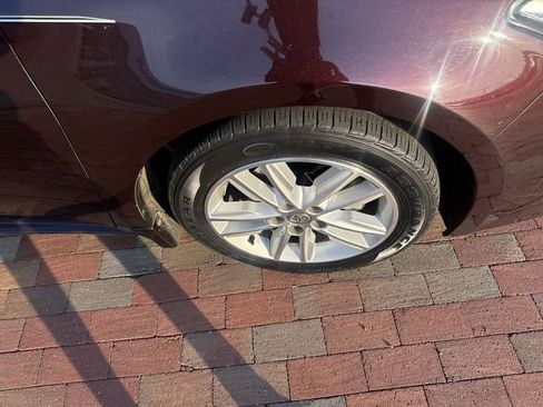 Used 2014 Toyota Avalon XLE image 17