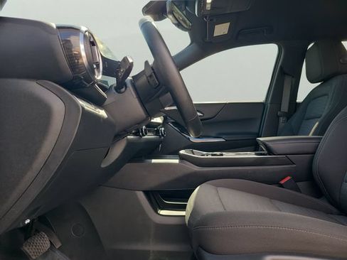 New 2026 Chevrolet Equinox LT w/ Safety and Technology Package FWD image 21