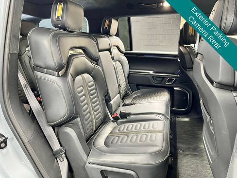 Used 2024 Rivian R1S Adventure AWD/4WD image 10