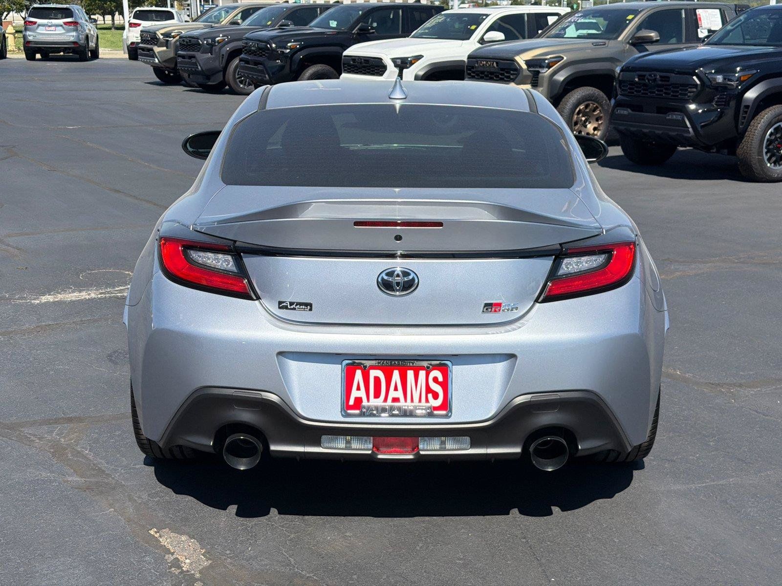 Used 2026 Toyota GR86 Premium w/ ALL Weather Mat Package (TMS) RWD image 6