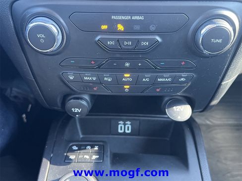 Certified 2022 Ford Ranger Lariat w/ Tremor Off-Road Package image 9