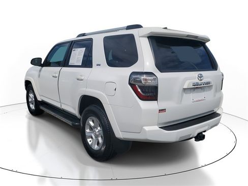 Used 2023 Toyota 4Runner SR5 Premium image 3