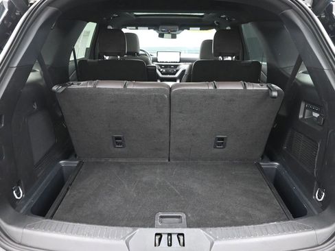 Used 2025 Ford Explorer Platinum w/ LUX Leather Package image 10
