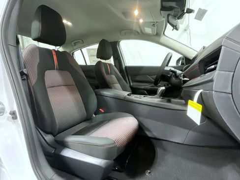 New 2026 Nissan Sentra SR FWD image 16