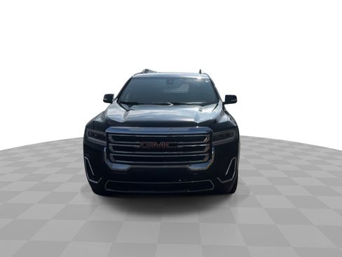 Certified 2023 GMC Acadia SLE w/ Driver Convenience Package image 3