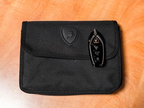 Used 2025 Lamborghini Urus SE image 68