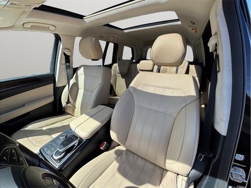 Used 2018 Mercedes-Benz GLS 450 4MATIC image 22