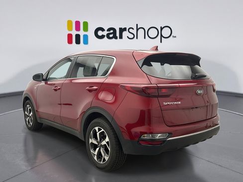 Used 2020 Kia Sportage LX image 2