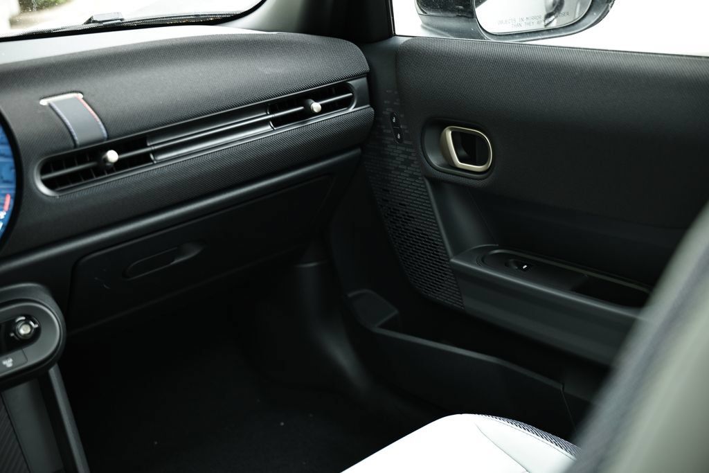 New 2026 MINI Cooper 4-Door Hardtop FWD image 29