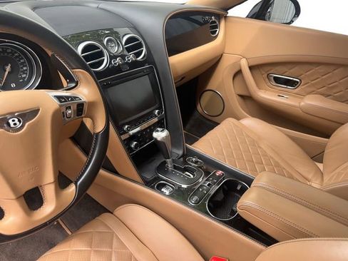 Used 2016 Bentley Continental GT image 10