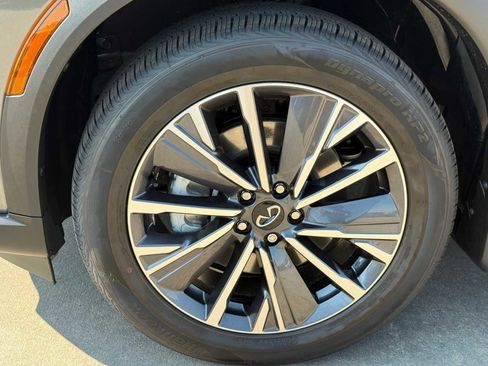 New 2026 INFINITI QX60 Luxe image 9