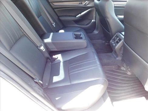 Used 2021 Honda Accord Touring image 28