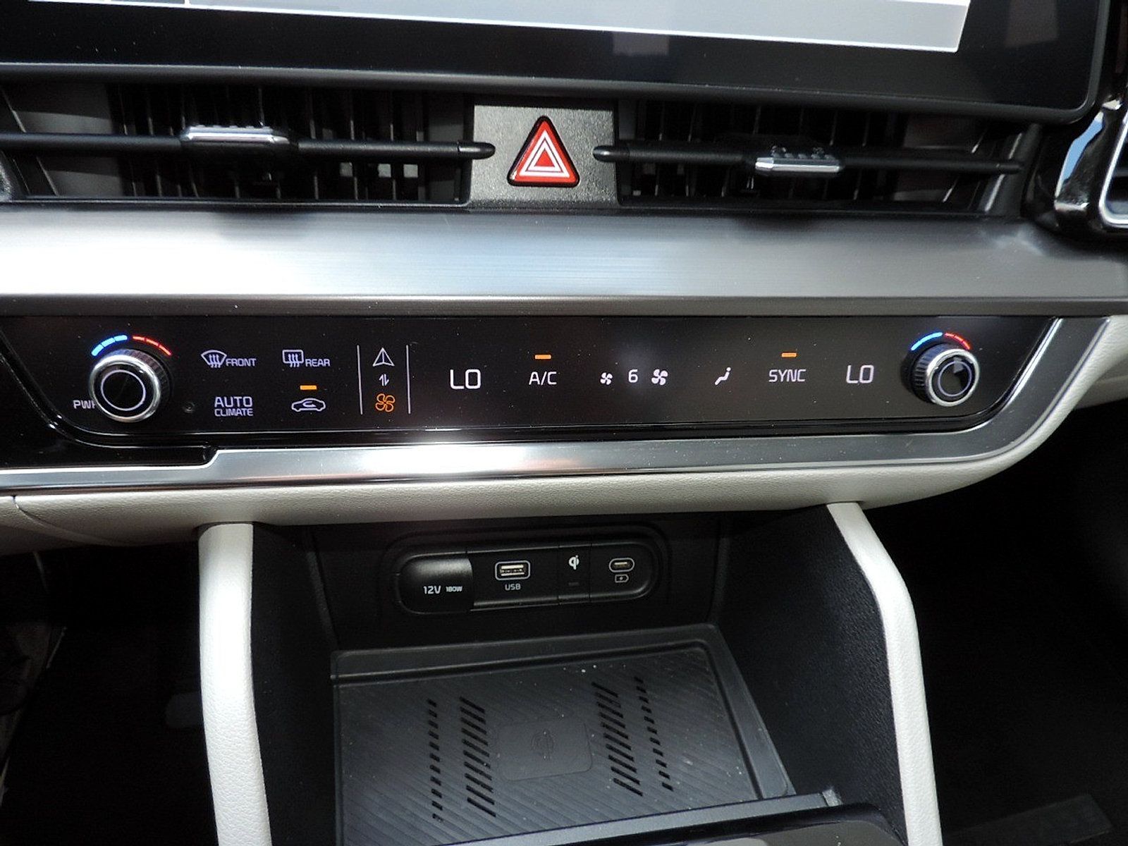 Used 2023 Kia Sportage EX FWD image 19