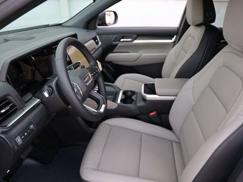 New 2026 GMC Terrain Elevation w/ Elevation Premium Package image 10