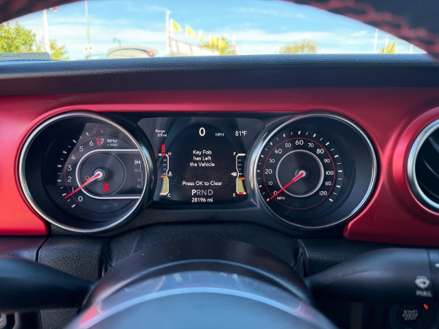 Used 2021 Jeep Gladiator Rubicon AWD/4WD image 18