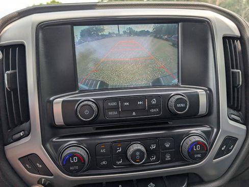 Used 2015 GMC Sierra 1500 SLE w/ SLE Value Package AWD/4WD image 17
