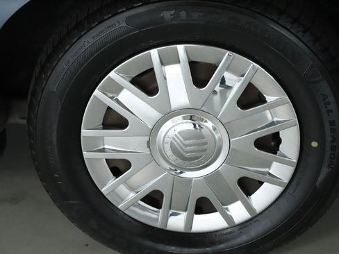 Used 2008 Mercury Grand Marquis GS image 37