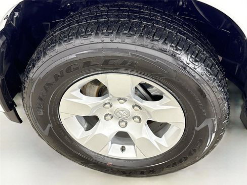 Used 2025 RAM 1500 Big Horn image 30