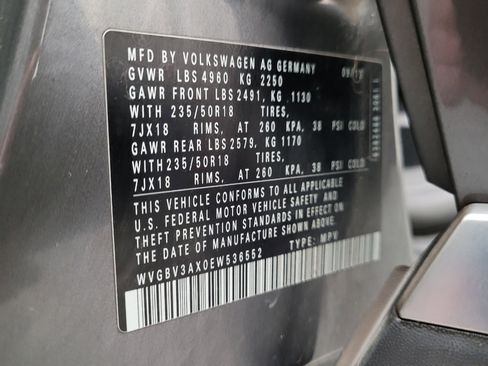 Used 2014 Volkswagen Tiguan SE image 33