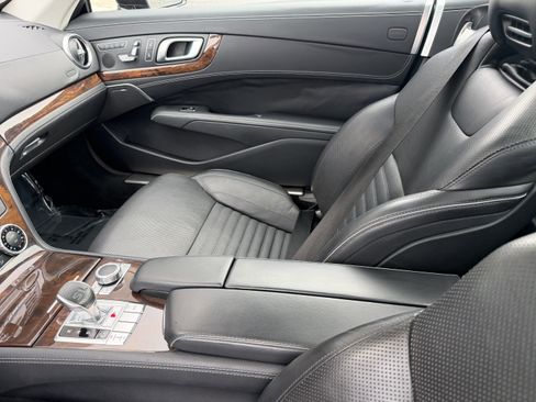Used 2013 Mercedes-Benz SL 550 image 18