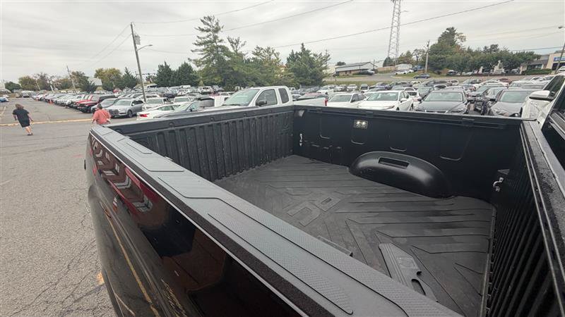 Used 2022 Toyota Tundra Platinum w/ Advanced Package AWD/4WD image 14