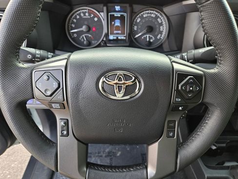 Used 2023 Toyota Tacoma 4x4 Double Cab image 18