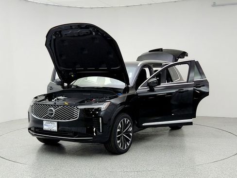 New 2026 Volvo XC90 B6 Ultra image 9