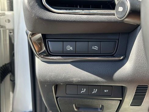 Certified 2025 MAZDA CX-30 AWD 2.5 S w/ Preferred Package image 19