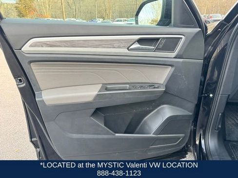 Used 2022 Volkswagen Atlas Cross Sport SE w/ Panoramic Sunroof Package image 30